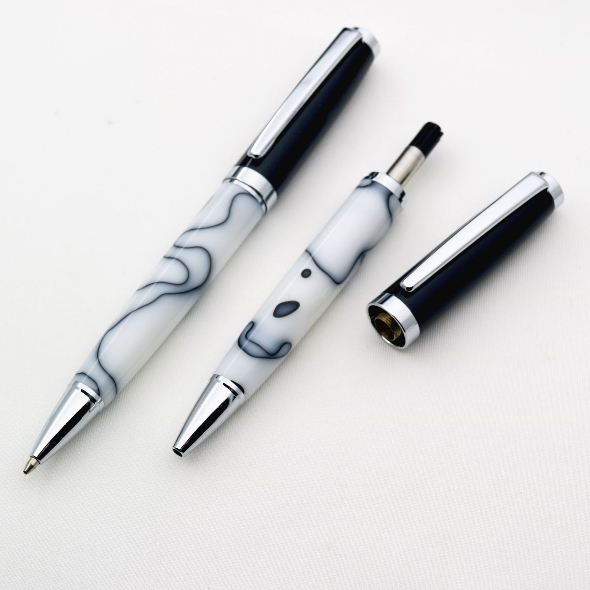 arcylic metal pen